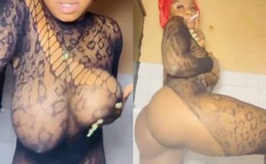 Ibadan Hookup Girl Flaunts Her Big Boobs And Pussy