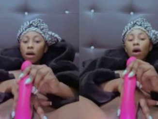 Zambian Lady Nelly Chileshe Masturbation Video Using Dildo