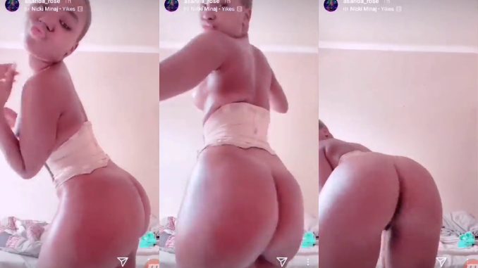 Thick Hot Mzansi Baddie "Asanda_Rose" Twerks Naked, Flaunts And Flashes Her Pussy